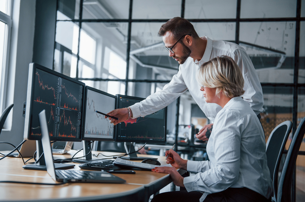 Best Forex Broker for CFD Trading Beginners in 2026 | Riverquode Insights